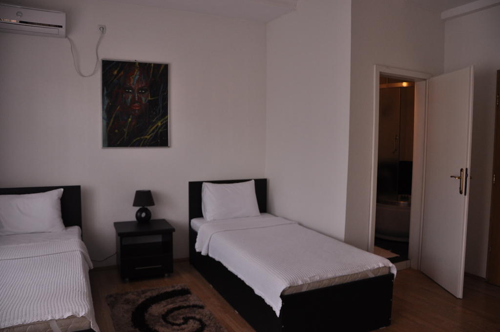 Hotel Cleon Prizren Room photo